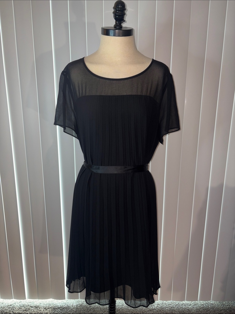 DKNY Black Chiffon Pleated Mesh Illusion Dress XL NWOT Cocktail Wedding Guest